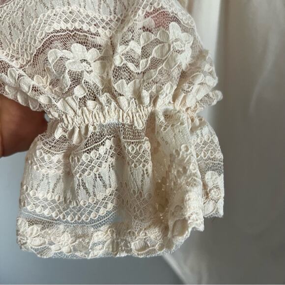 NWT Haute Monde Light Pink Cream Bodysuit Lace Statement Arm Small - Picture 5 of 8